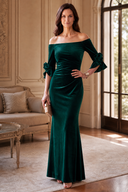 Graceful Off-Shoulder Velvet Mother-of-the-Bride Mermaid Gown